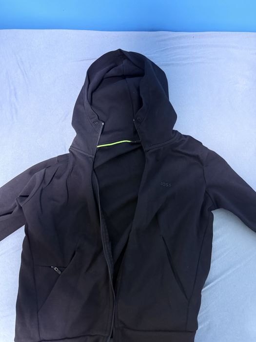 Дрехи на dsquared2, adidas и boss