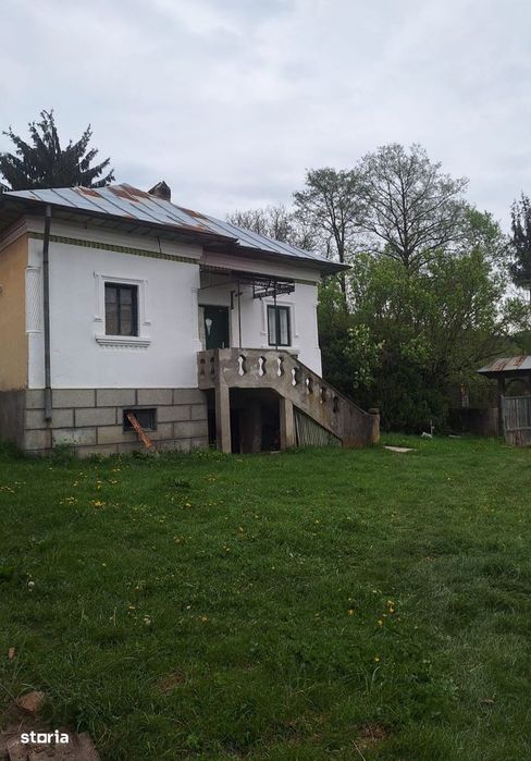 Vânzare casa si teren, comuna Cetățeni - județul Arges