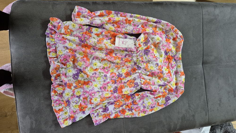 Детска рокля на цветя