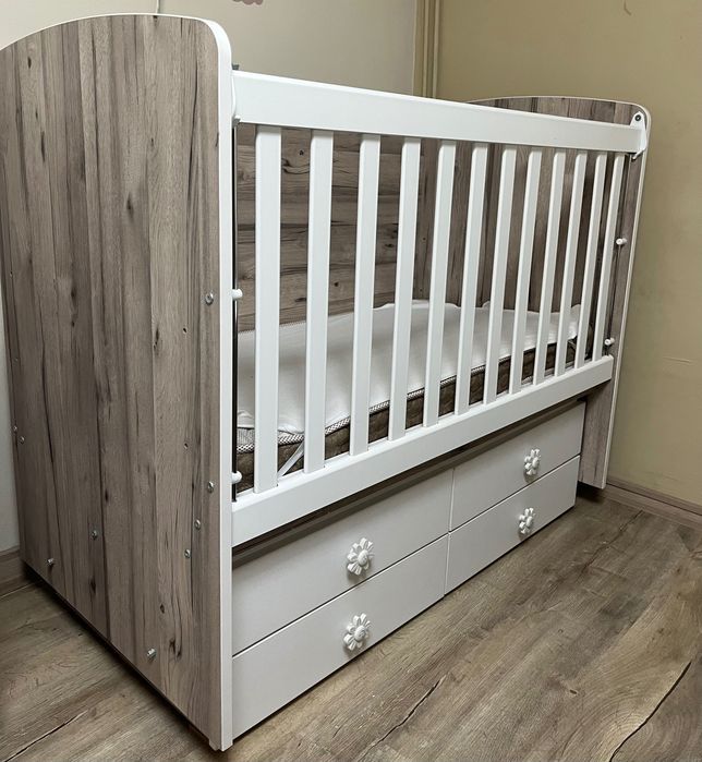 Бебешка кошара със скрин + матрак