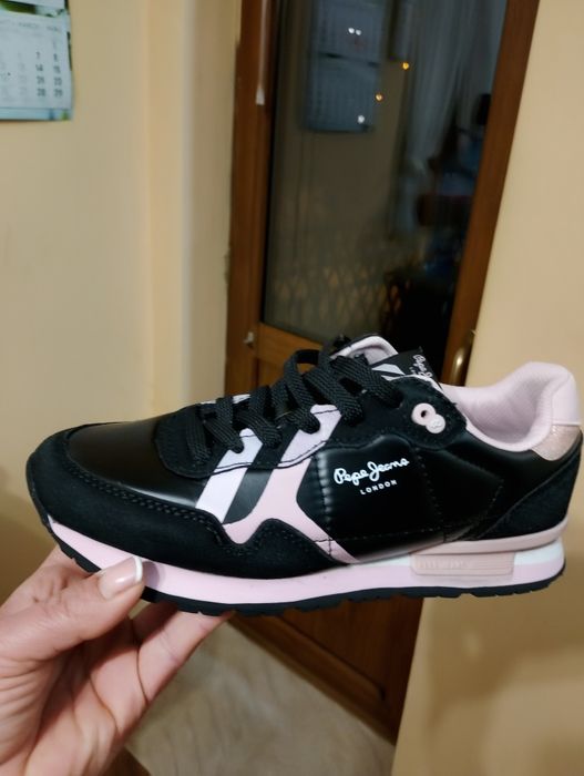 Маратонки   38  номер!