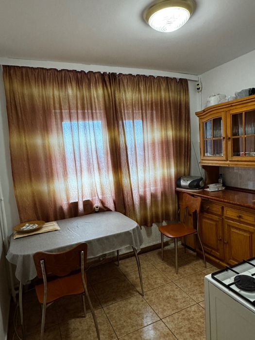 Apartament mobilat 3 camere zona Turda / Ion Mihalache