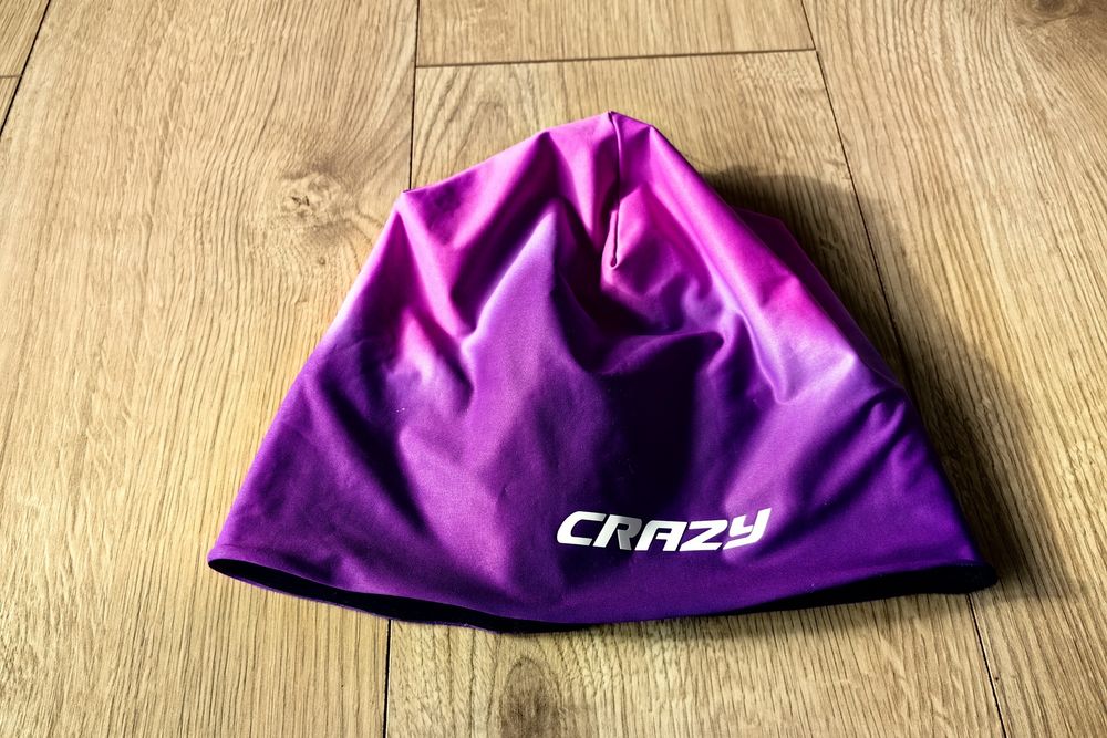 Caciula marca  Crazy