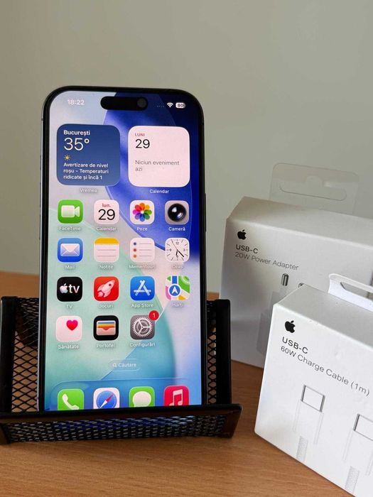 De vanzare iPhone 17 Mist Blue ca nou- 12 luni garantie