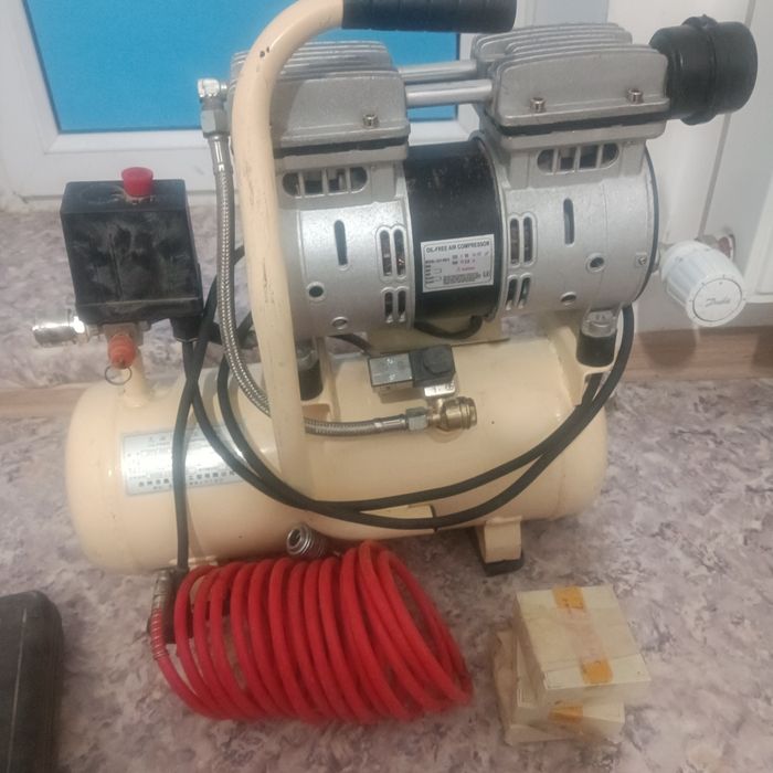 Продам компрессор и нейлер