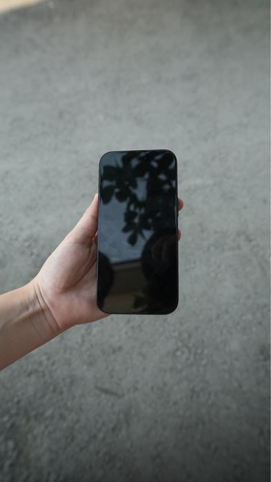 Iphone 15. 128 gb