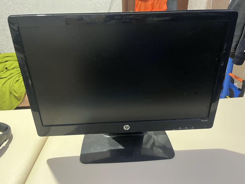 Монитор,Игровые наушники