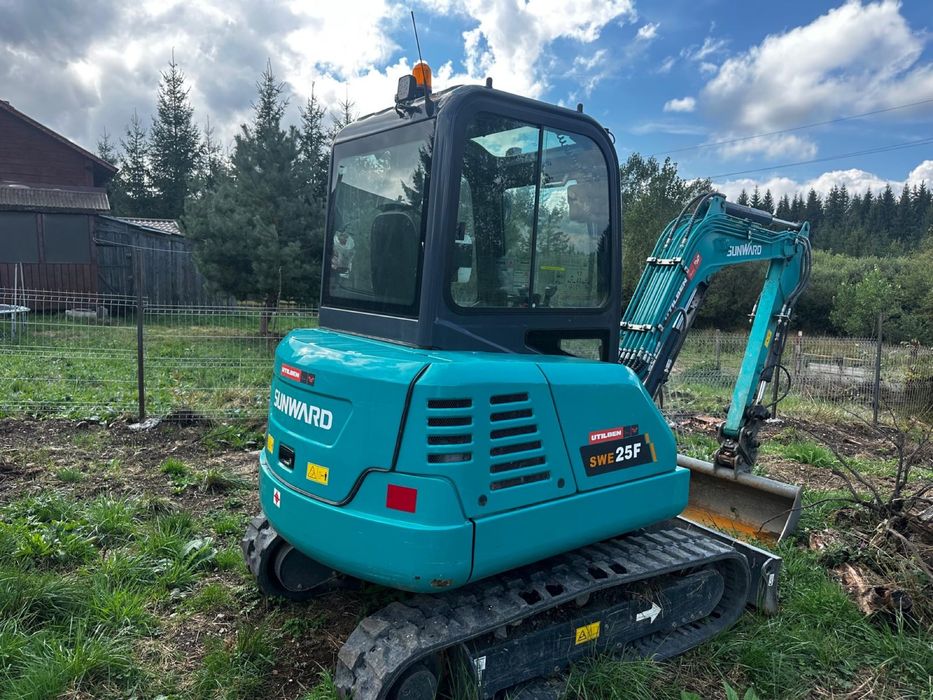 Vand urgent excavator sunward 25 f