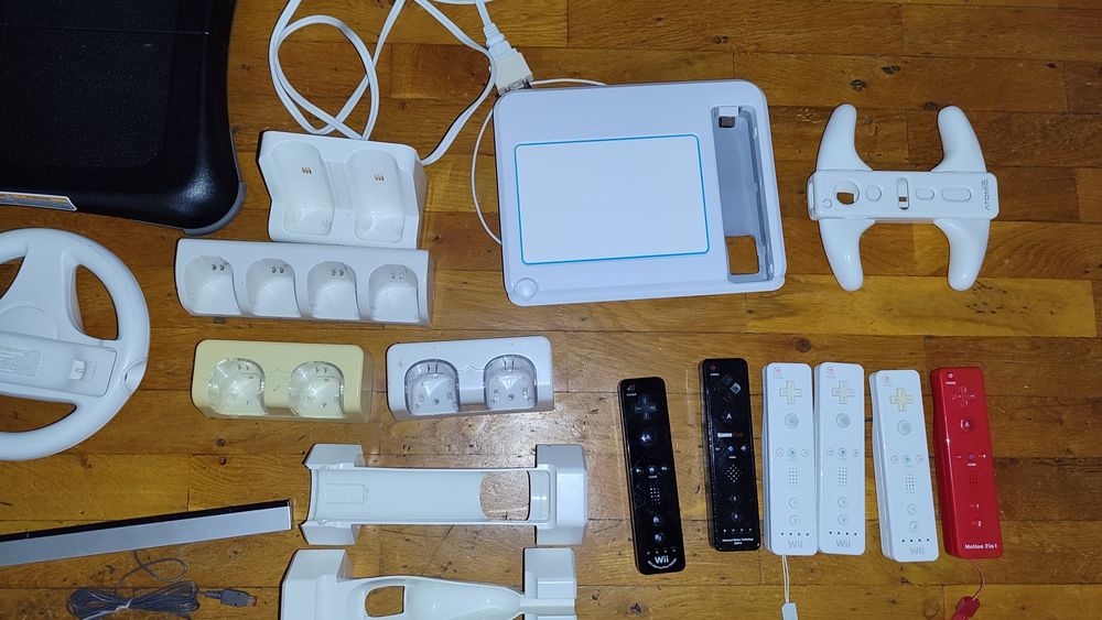 Consola Wii și accesorii