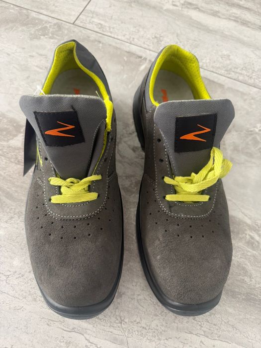 Bocanci protectie bombeu metalic 50 lei perechea