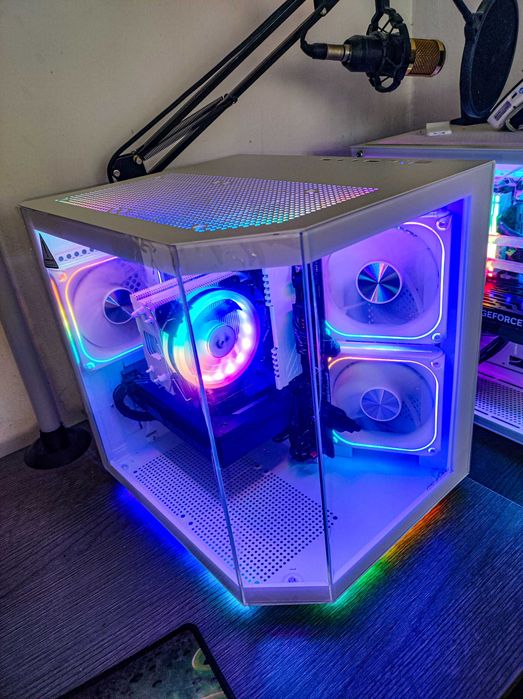 Нов! Ryzen 7 8700F, RTX 5060, 16GB DDR5 RAM, 1TB SSD NVMe, WIFI, Bluetooth