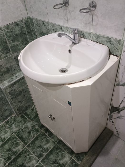 Пвц  шкаф за баня 60 см и горен мдф 60 см