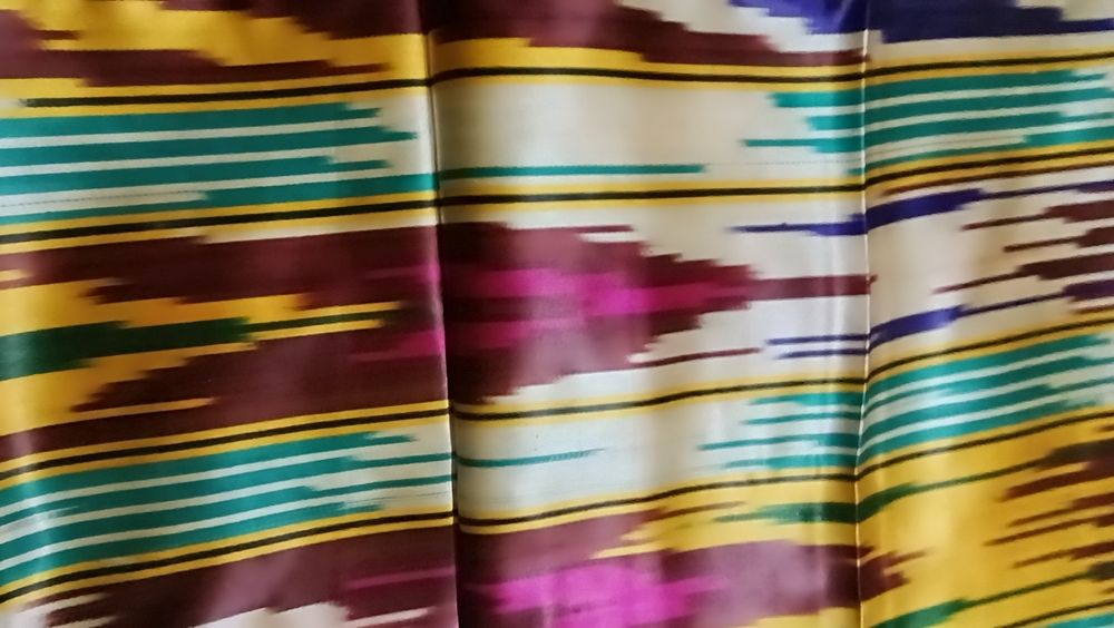 Хон атлас 50 000 сум дан 20 га якин нашли бор