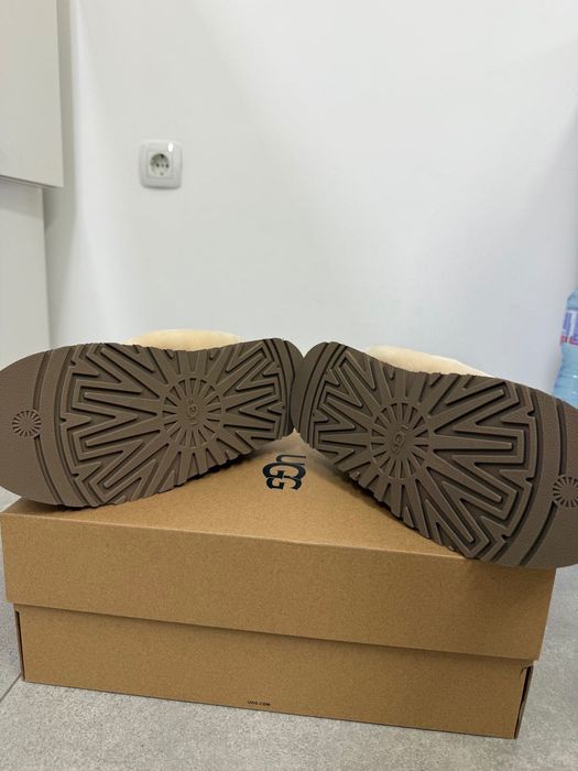 UGG tazzelie обувки
