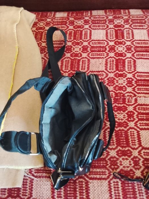 Дамска чанта запазена