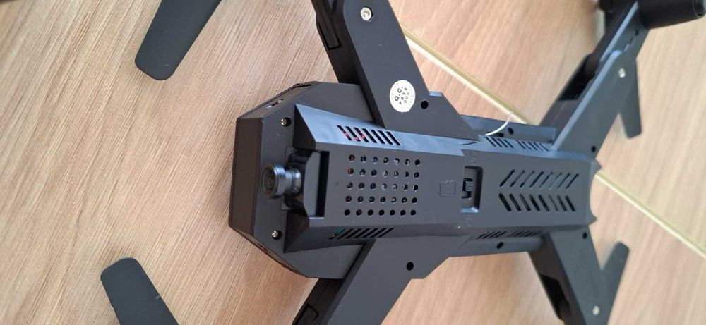 Drona VISUO Siluroid XS809H FPV