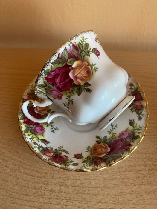 Ceasca+farfurie Royal Albert