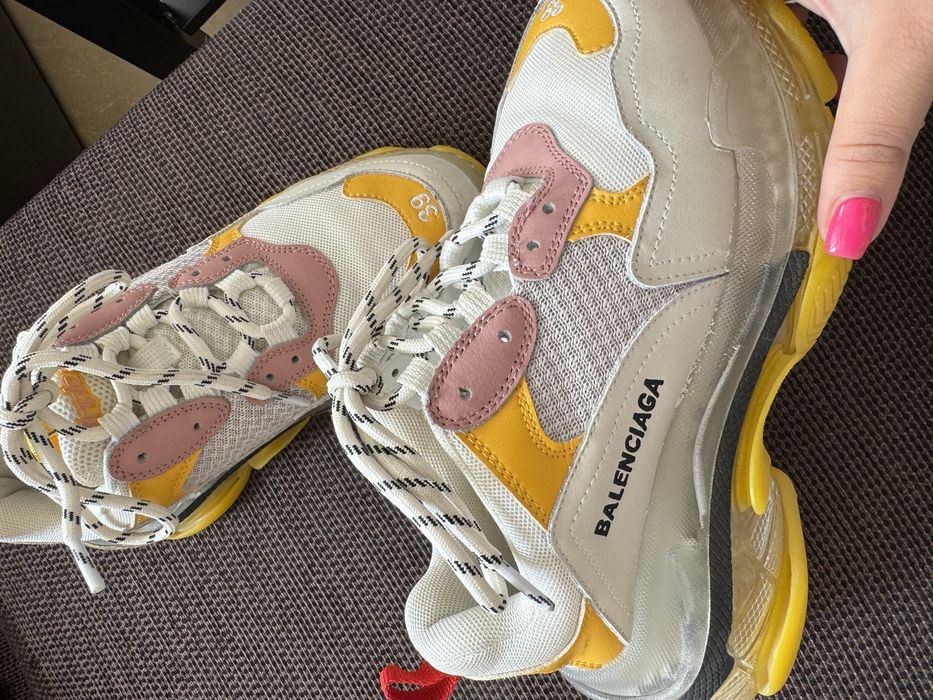 Сникърси Баленсиага
