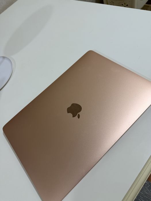 Macbook air розовый