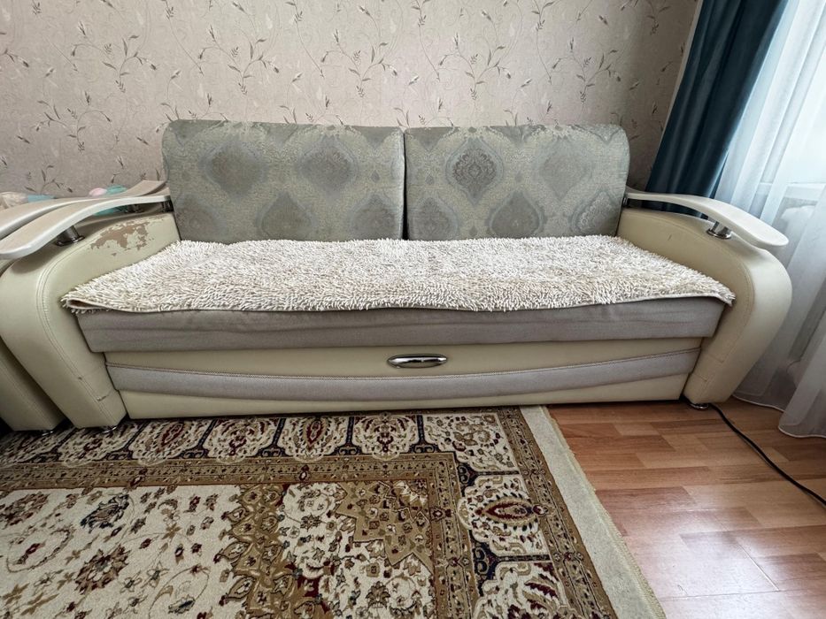 Продам диван 3+2