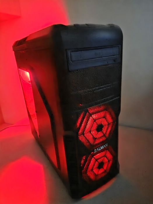 Carcasa Zalman z3 plus