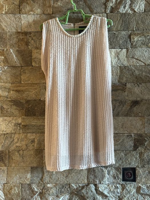 Страхотни рокли.