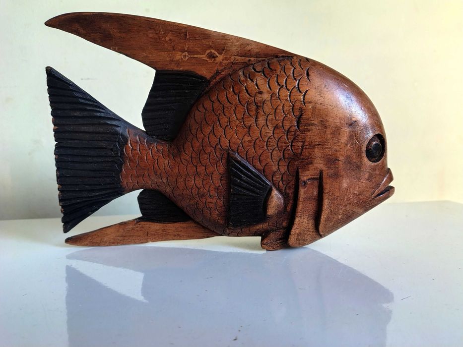 Страхотна Риба-Дърворезба