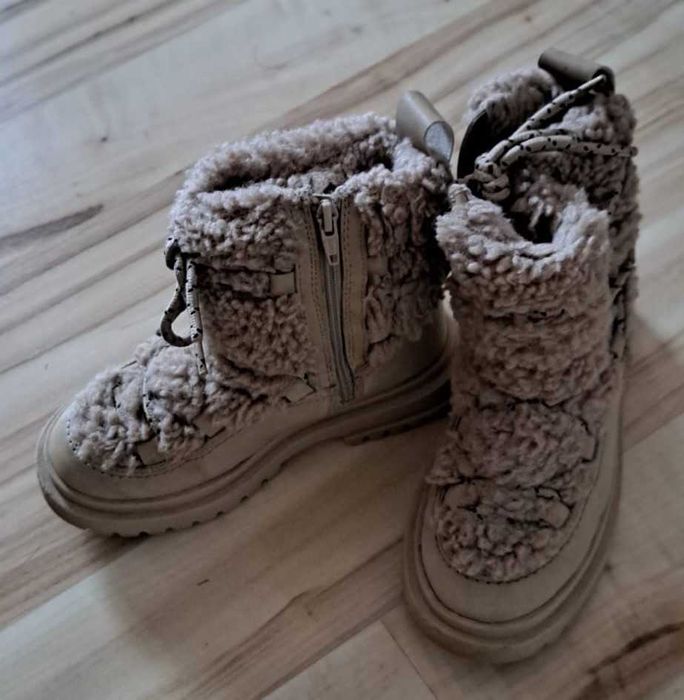 Ghete Zara ultra calduroase, marimea 30