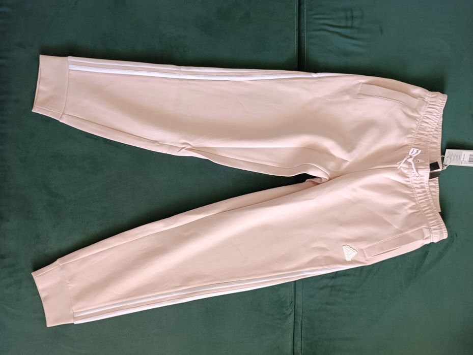 Pantaloni Adidas Damă- S, M, L