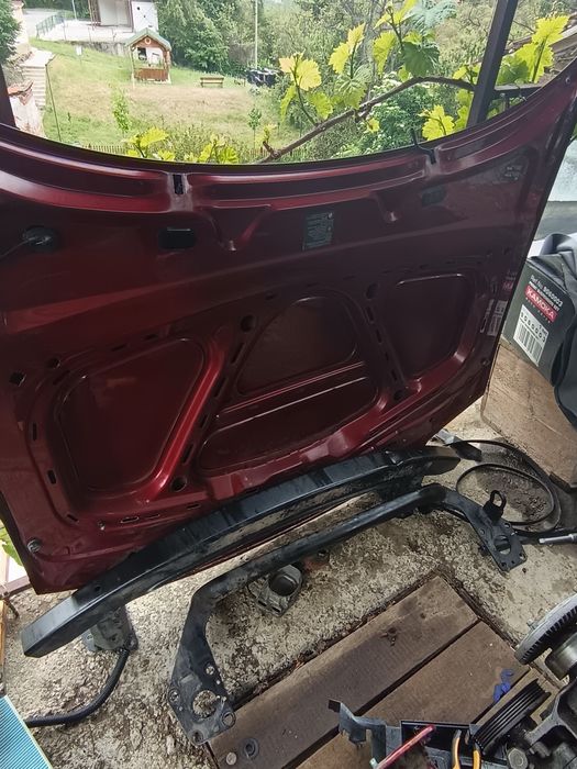 Продавам останали части от пасат б 5.5