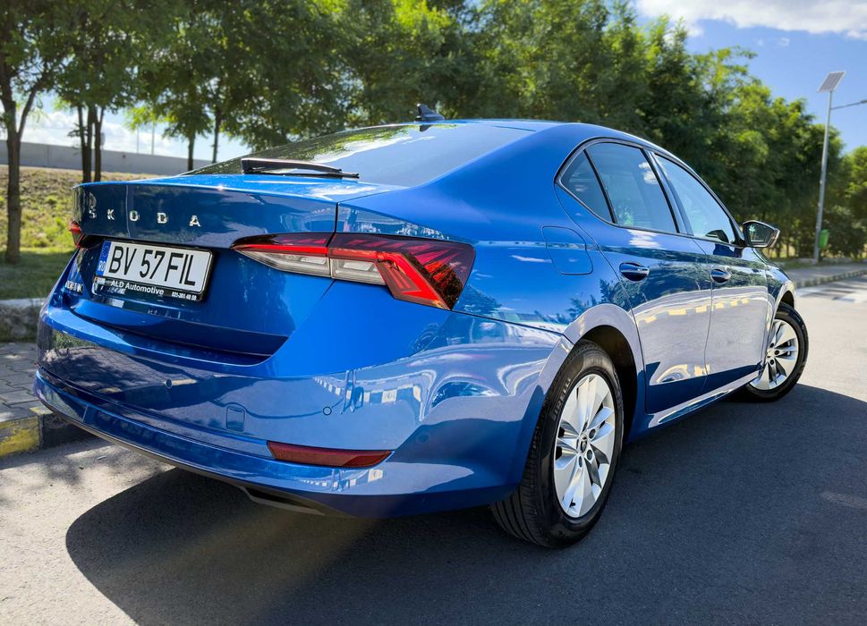 SKODA Octavia 2022 — imagine 3