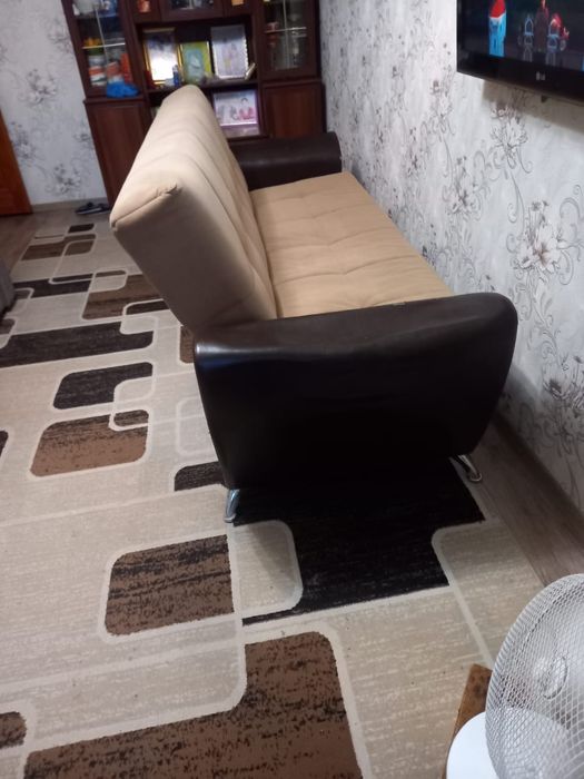 Продам диван в хорошем состоянии