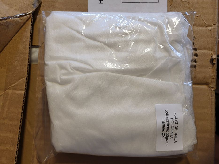 Halate de unica folosinta polipropilena 30-40 gr/m2