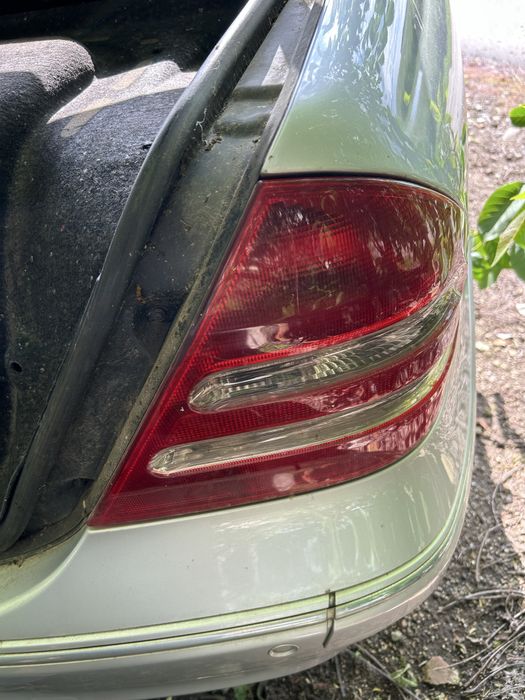 Mercedes C220 CDI W203 2002г. на части