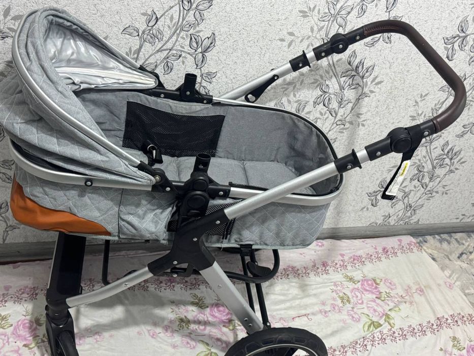 Продам детскую коляску