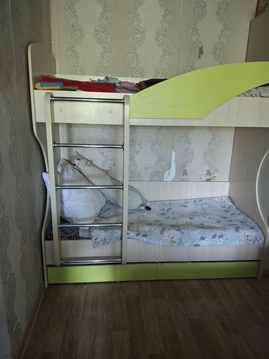 Детская кровать двухъярусная