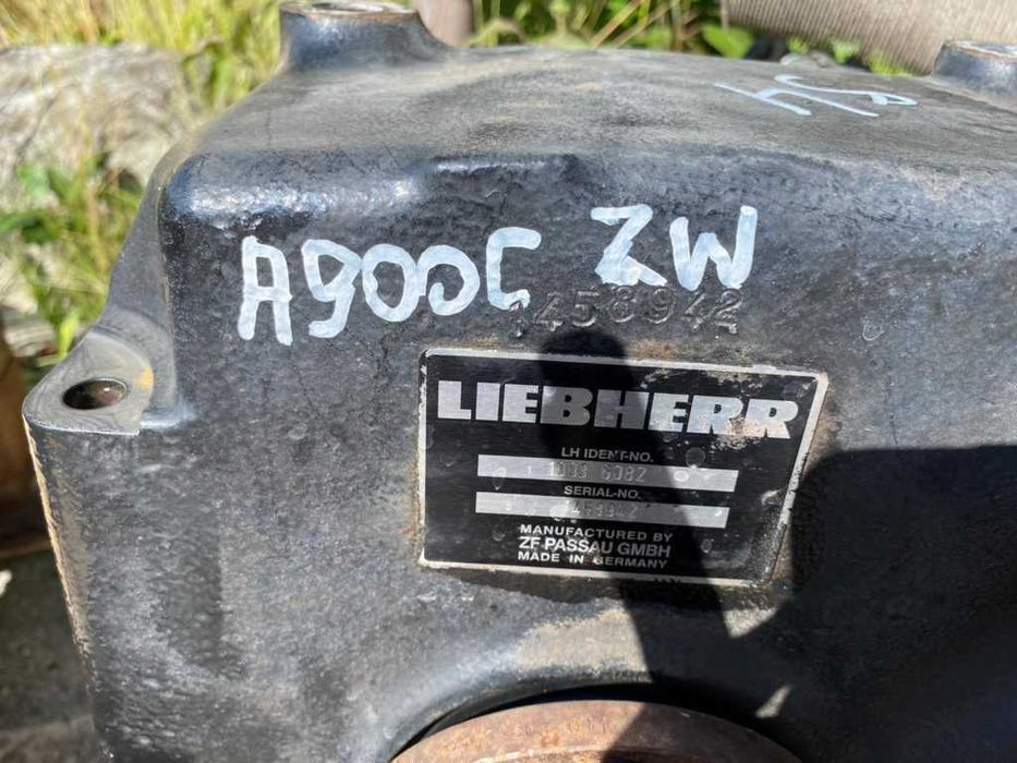 Cutie de viteza ZF Liebherr A900C - Piese de motor Liebherr