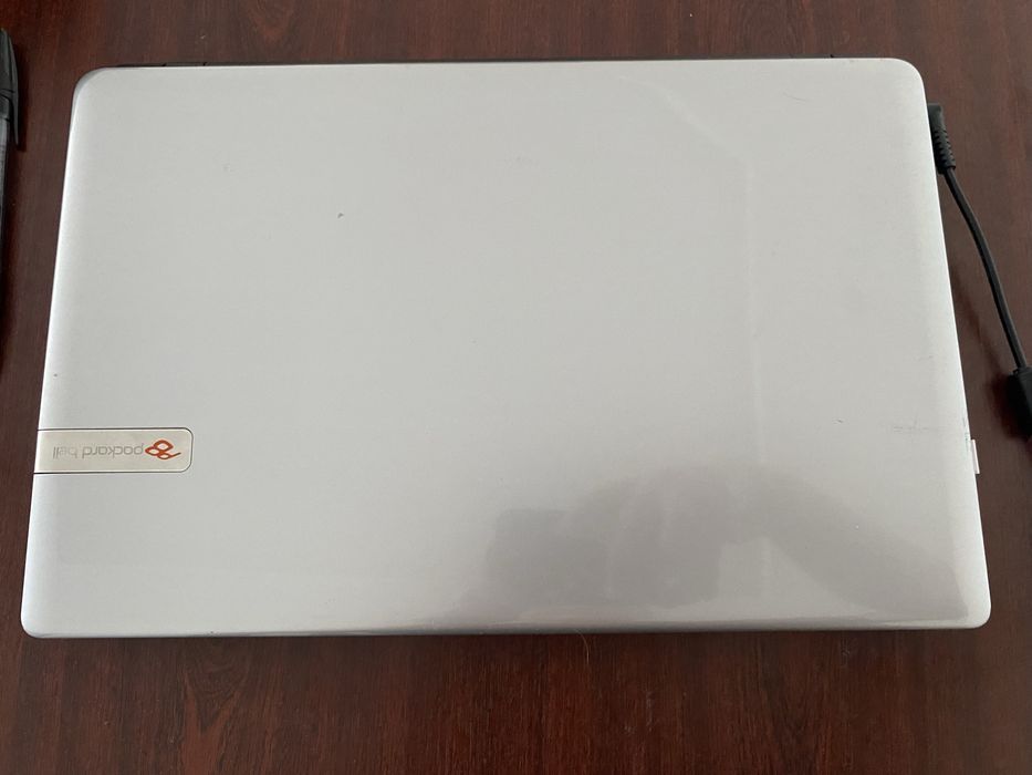Продам ноутбук Packard Bell