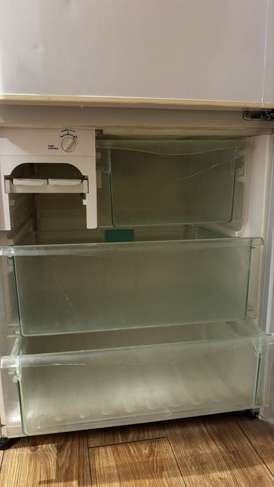 Продам холодильник Panasonic