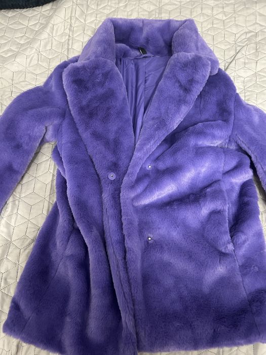 Палто от еко косъм в ярко лилав цвят