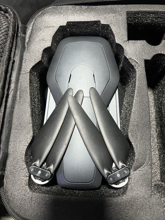Продам дрон SG906 MAX2 в отличном состоянии