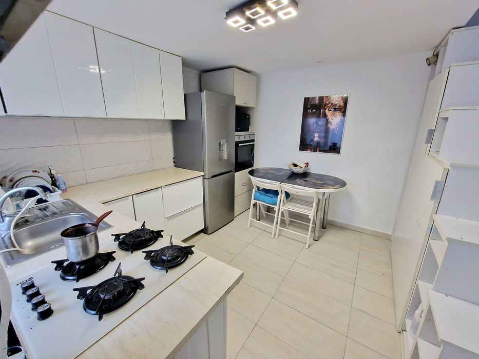 Vând apartament garsoniera zona Tomis Mall centru