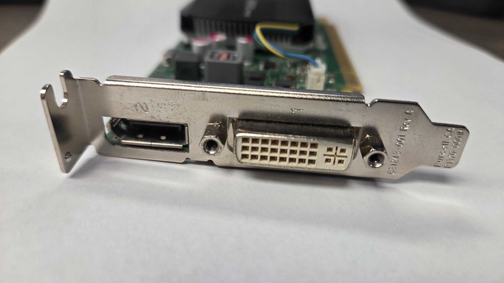 Placă Video NVIDIA Quadro K620 2GB DDR3 128-bit (Low Profile), DVI, DisplayPort