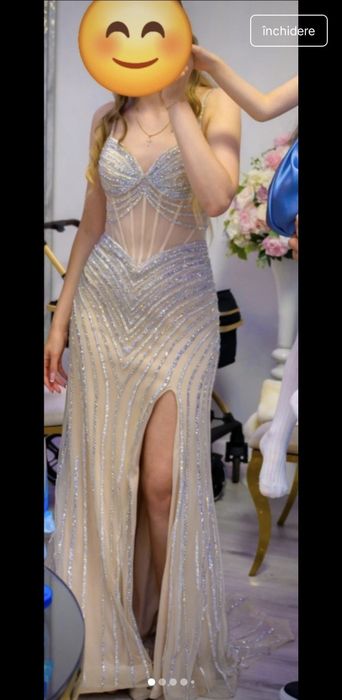 Rochie lungă elegantă  cu trenă mărimea M negociabil