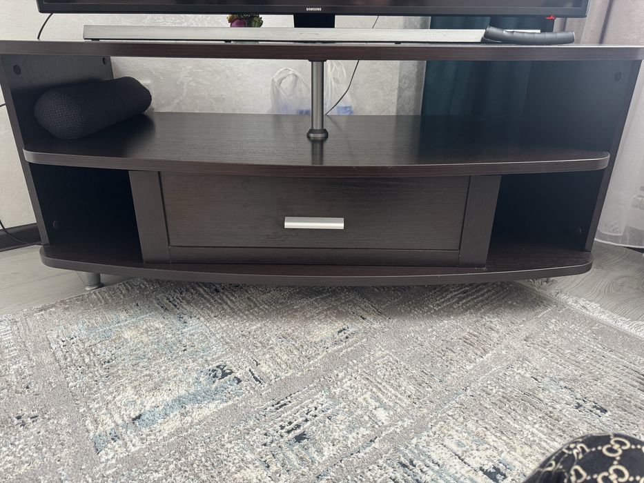 Продам тумбу