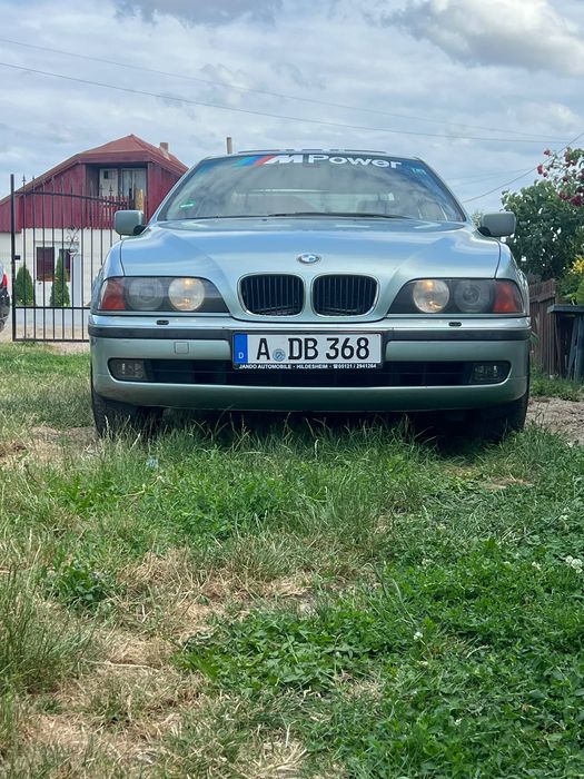 Vând BMW 523i e39