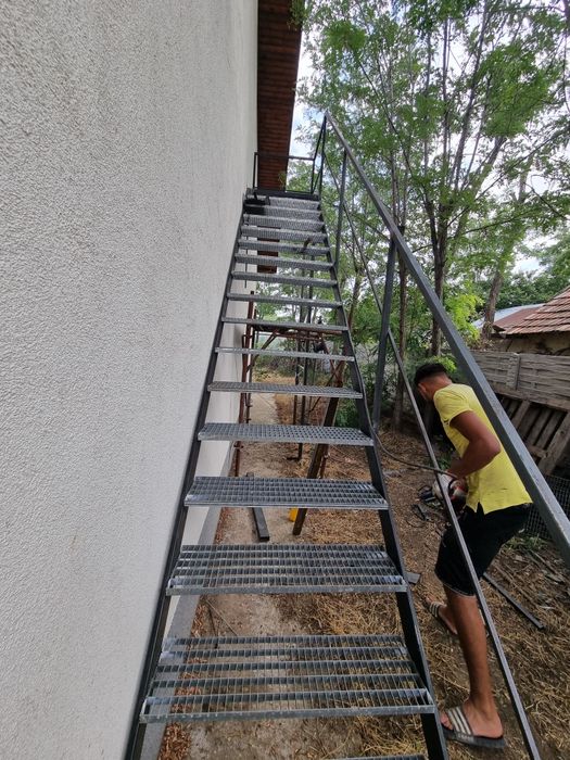 scări metalice galvanizate
