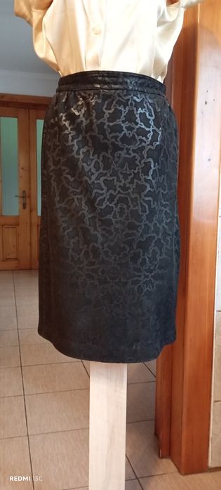 Fusta eleganta din piele