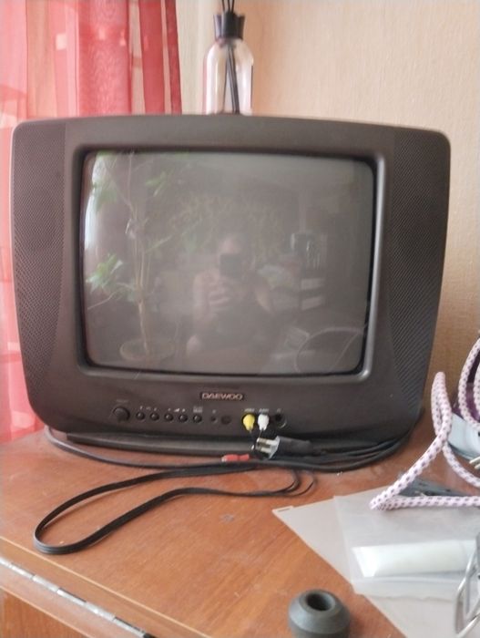 Продам телевизор DAEWOO ,д/37,в исправном состоянии.