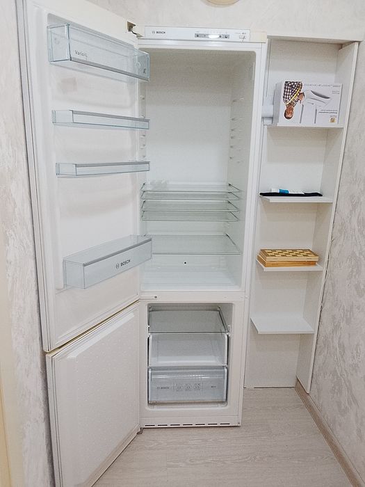 Продам холодильник BOSCH 80 000
